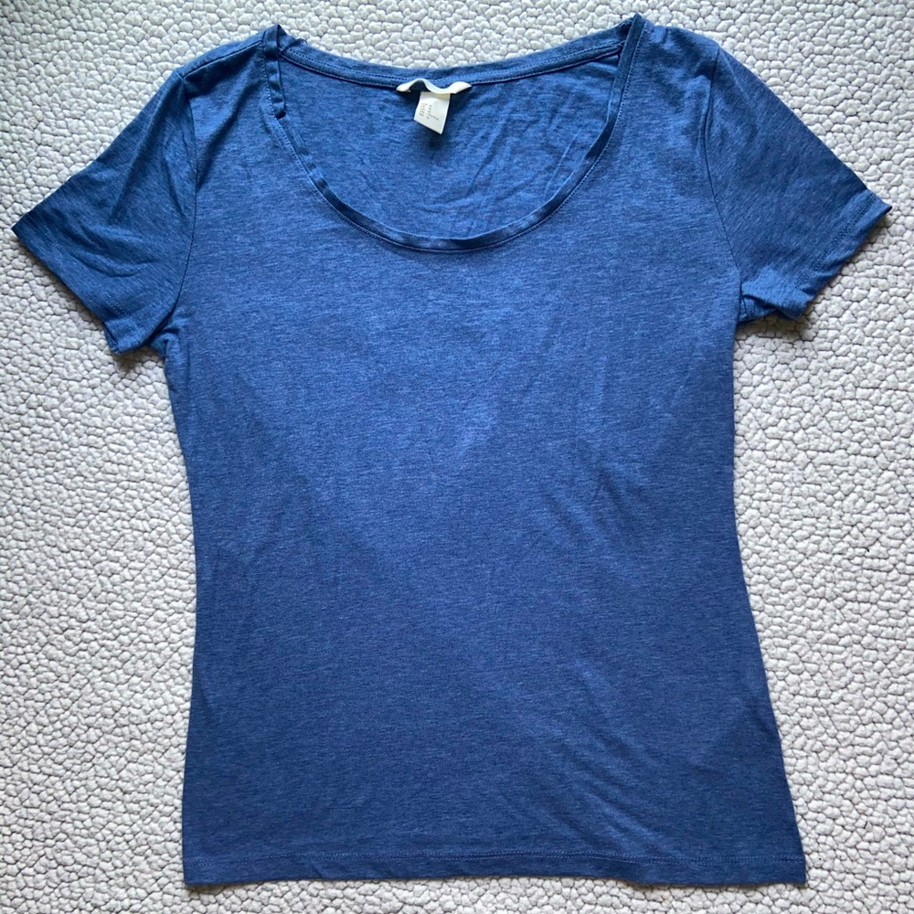 H&M women’s T shirt